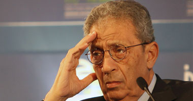 مواطن يهتف لموسى "عمرو يا فلول" فى مسيرته بعين شمس 