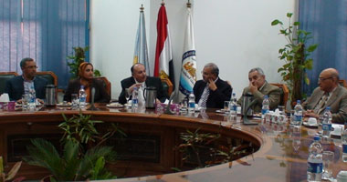 رئيس مدينة الأبحاث يدرس التعاون المشترك فى المشروعات الدولية مع جامعة فاروس