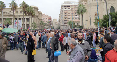 بلطجية يهاجمون متظاهرى "القائد إبراهيم" بالإسكندرية بالسيوف