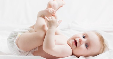 تعرفى على أسباب إصابة طفلك بتقوس الساقين وكيفية العلاج