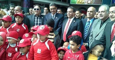 بالصور.. مجلس الأهلى يزور مستشفى 57357