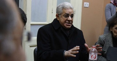"التيار الديمقراطى" يؤجل حسم موقفه من الانتخابات لـ"الاثنين".. ويؤكد: متمسكون بمطالبنا وسنرسلها لمحلب لتلقى رد صريح.. وحمدين صباحى: دومة من النبلاء والحرب على الإرهاب تتطلب الإفراج عن شباب الثورة