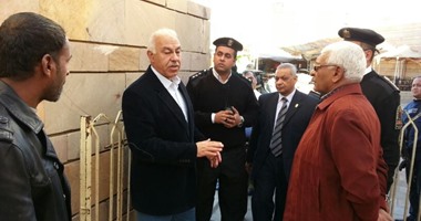 بالصور..مساعد وزير الداخلية للحراسات ومدير شرطة السياحة فى جولة بأسوان