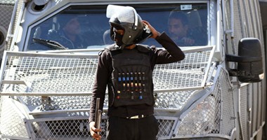 تكثيف أمنى حول الكنائس بالمنيا أثناء أداء القداس اليوم