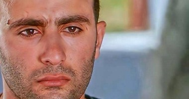 أحمد السقا ينشر فيديو أثناء زيارته لأبطال مسرح مصر
