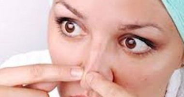 مش بس للشوى..ماسك الفحم هيخلصك من الرؤوس السوداء فى 15 دقيقة فقط