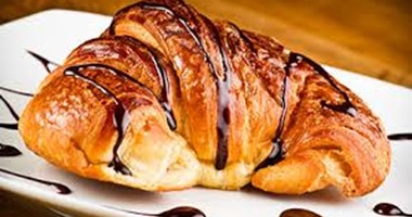 طريقة عمل الكرواسون بالمنزل