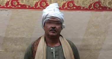 "اليوم السابع" يرصد أولى جرائم اختراق منظومة الخبز والاستيلاء على حصص مستحقى الدعم بالشرقية.. بقال صعيدى جمع 750 بطاقة لصرفها وجنى آلاف الجنيهات.. و"التموين" تشدد على عدم تسليم البطاقات للبقالين