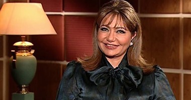 ليلى علوى تصل مقر جامعة الدول العربية للمشاركة فى الملتقى الأول للفتاة العربية
