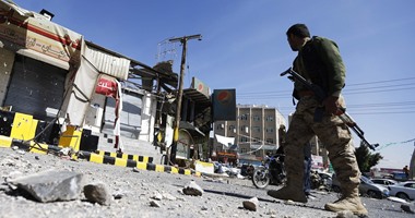 مصادر يمنية: طيران التحالف يقصف مواقع للحوثيين فى البيضاء