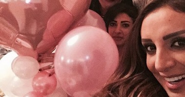أنغام تنشر صور احتفالها بعيد ميلادها على "إنستجرام" بمشاركة أصالة ومنى زكى