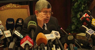 أستاذ علوم سياسية: التغيير الوزارى قبل المؤتمر الاقتصادى ثقة بالنفس