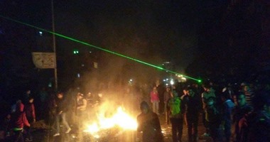 الإخوان تظهر بخدعة جديدة.. تغازل القوى السياسية بشعار "اتحدوا".. والأحزاب ترد: لا يمكن أن نتعاون مع جماعة متطرفة.. وباحث إسلامى: الجماعة فشلت فيما أسمته الثورة الإسلامية وتبحث عن حلول أخرى