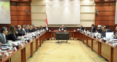 بدء اجتماع الحكومة الأسبوعى برئاسة إبراهيم محلب