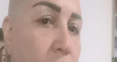 بالصور..بعد ظهورها بلوك الـ"زيرو".. إلهام شاهين: تخليت عن  شعرى فى فيلم ريجاتا "لأن المخرج عايز كده".. وأجسد دور امرأة مصابة بالسرطان.. وتؤكد: انتهيت من تصوير مشاهدى وأنتظر عرضه بالسينمات الشهر الجارى