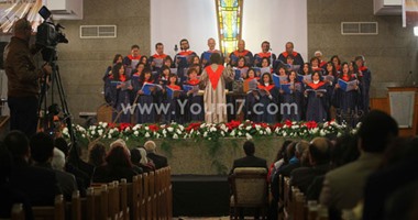 بدء حفل الكنيسة الإنجيلية بقصر الدوبارة برأس السنة تحت شعار "يسوع يزيد"