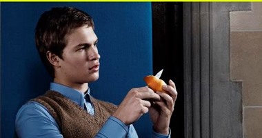 أنسيل إيلجورت يروج لخطوط أزياء "Prada" بموديلات لخريف 2015