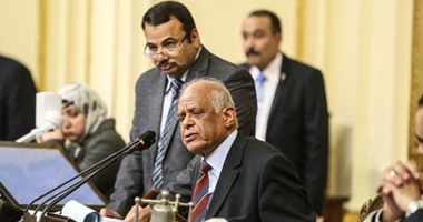 الصحافة الإسبانية: تمثيل المرأة بالبرلمان المصرى خطوة نحو المساواة.. الأسرة الملكية الإسبانية تعانى من أوقات حرجة بعد مثول أحد أعضائها أمام المحكمة.. كتالونيا تسعى للإنفصال مجددا فى 2017