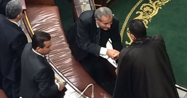 بالصور.. وصول على مصيلحى مجلس النواب لحضور الجلسة الافتتاحية