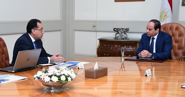 السيسى يستعرض مع وزير الإسكان مشروعات التعاون خلال زيارة الرئيس الصينى