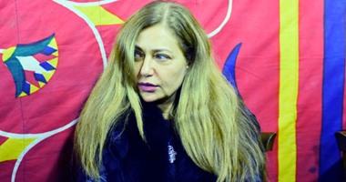 ليلى علوى تواسى رجاء الجداوى فى وفاة حسن مختار على "انستجرام"