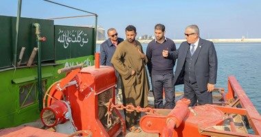 بالصور.. لأول مرة نقل الحبوب من ميناء دمياط عن طريق نهر النيل