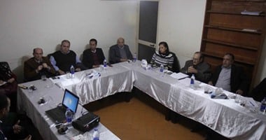 التيار الديمقراطى يطالب بالإفراج عن سجناء تيران وصنافير وإلغاء قانون التظاهر