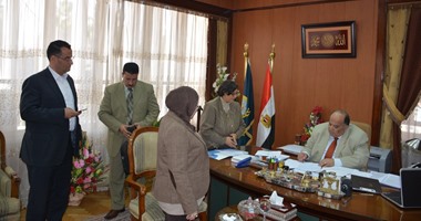 توزيع كروت الوقود على أصحاب مركبات التوك توك بالدقهلية