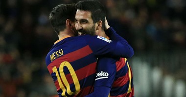 دورى الأبطال.. توران يعزز  تقدم برشلونة أمام جلادباخ بالهدف الثالث