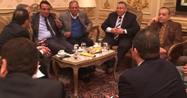 بالصور.. وكيل مجلس النواب يلتقى رؤساء الهيئات البرلمانية