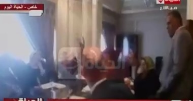 بالفيديو.. اتهامات لرئيس "القوى العاملة بالنواب" بسبب قانون الخدمة المدنية