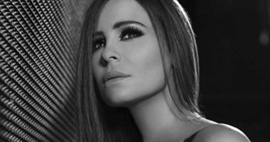 كارول سماحة تغادر القاهرة للمشاركة فى ستار أكاديمى