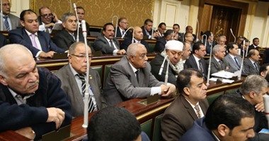نائب يهدد بالاعتصام داخل البرلمان بسبب المياه الملوثة