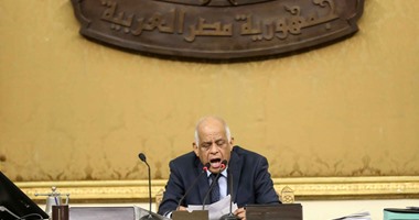 رئيس البرلمان يطالب النواب بعدم الانصراف لمناقشة قوانين تتطلب أغلبية خاصة