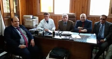 لجنة من مديرية الصحة بدمياط تتفقد مستشفى الزرقا المركزى 