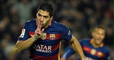 سواريز: لا ننشغل بأهداف “BBC” لأن الأهم هو فوز برشلونة
