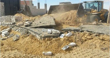 إزالة 14 حالة تعد على الأراضى الزراعية بسمالوط  بالمنيا