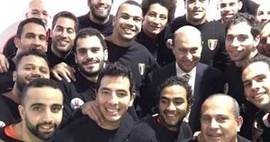 10 آلاف جنيه لكل لاعب بمنتخب اليد مكافأة من البنك الراعى