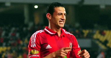أحمد عبد الظاهر ناعياً والده: "ربنا يرحمك يا والدى.. اشتاق إليك كثيراً"