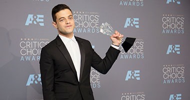 رامى مالك ونجوم Mr ROBOT يحصدون جوائز دراما Critics' Choice Awards