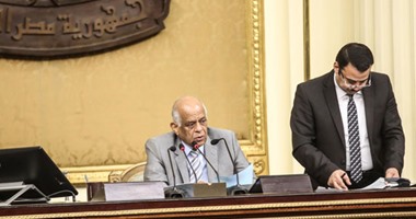 رئيس البرلمان يصر على قراءة الديباجة الأساسية قبل أى قرار بقانون