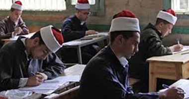 إلغاء ندب رئيس لجنة بامتحانات الأزهر بسبب عدم الانضباط