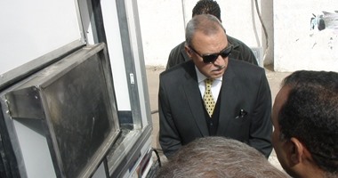 محافظ قنا ينقل مدير مدرسة خالد بن الوليد ويحيله للتحقيق لسوء نظافة المردسة