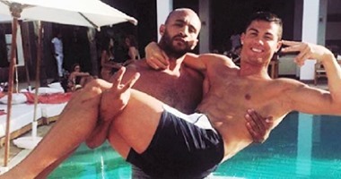 ريال مدريد يعاقب رونالدو بعد شائعات الشذوذ