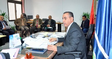 أمين عام جامعة القناة لأمناء الكليات: حافظوا على مظهر الجامعة الحضارى