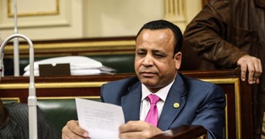 تشكيل لجنة من وزارة الرى والنائب محمود الضبع لبحث تملح الأراضى بقنا
