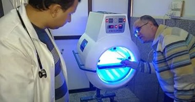 "الكبسولة الضوئية".. إضافة جديدة لقسم الحضانات بمستشفى الزرقا المركزى بدمياط