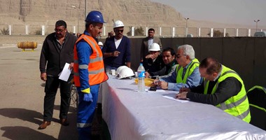 مياه سوهاج تستطلع آراء المواطنين حول خدمات المياه والصرف الصحي بجرجا