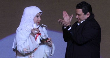 بالصور.. تكريم الفنانة مديحة حمدى بالمسرح القومى وسط حضور فنى وثقافى كبير