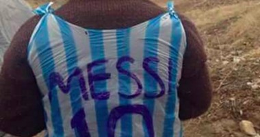 ميسي يبحث عن طفل عراقى لمنحه قميصه